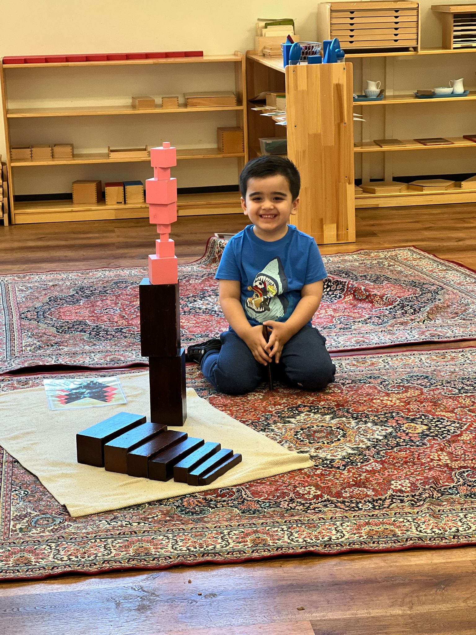 Child-learning-through-play-Montessori